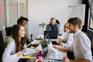The Art of Professional Networking in Virtual Environments
