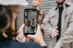 The Impact of Social Media Influencers on Fashion Trends